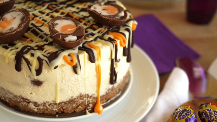 Cream egg cheesecake
