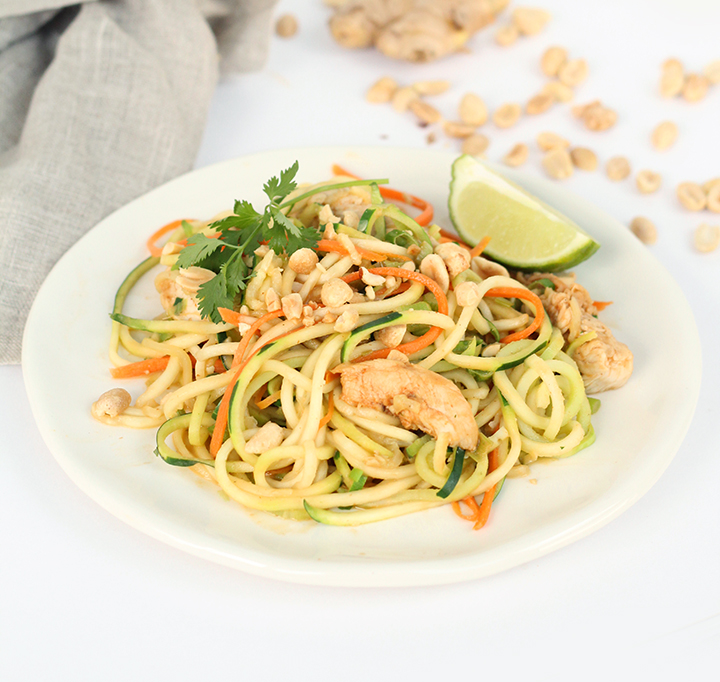 Peanut courgette noodles with chicken