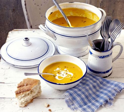 Lightly Spiced Carrot Soup